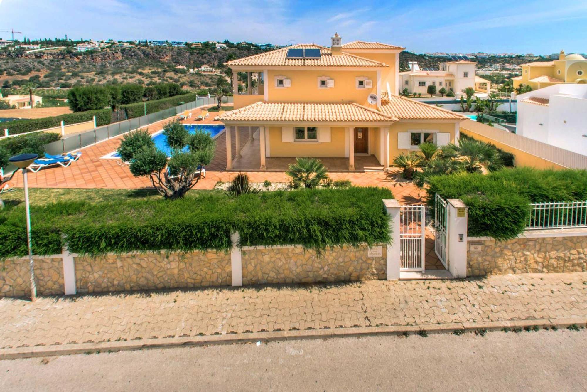 Villa Das Oliveiras Amazing Location Walk To Marina Restaurants Beach Albufeira Luaran gambar