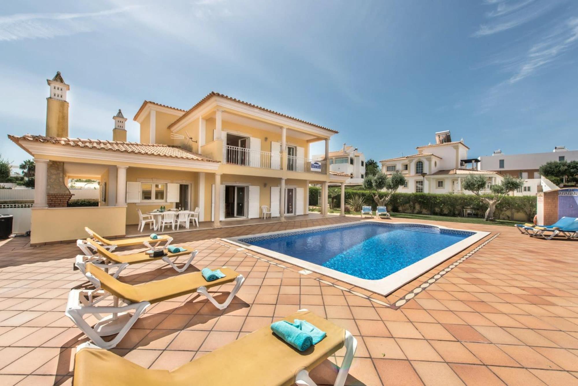 Villa Das Oliveiras Amazing Location Walk To Marina Restaurants Beach Albufeira Luaran gambar