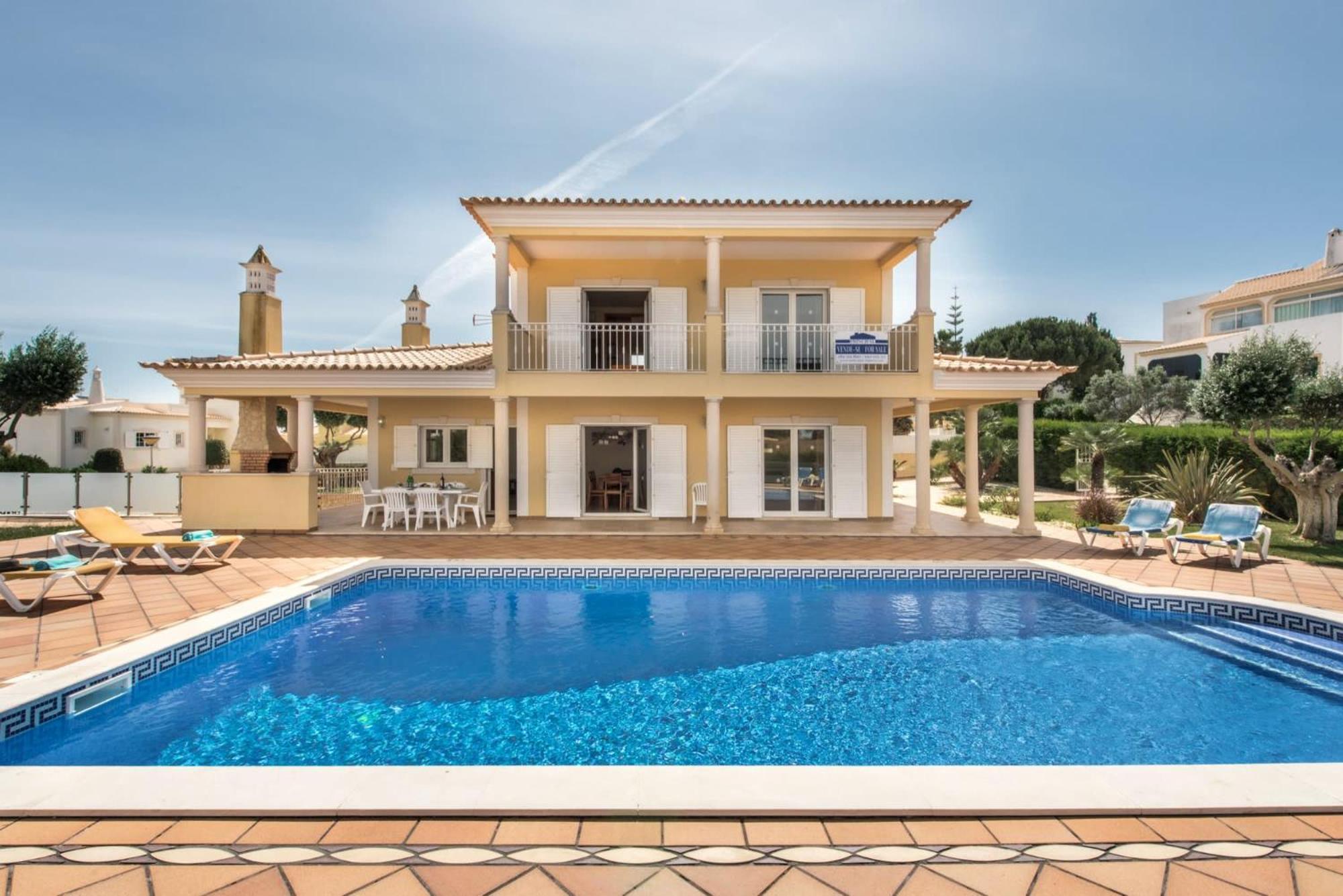 Villa Das Oliveiras Amazing Location Walk To Marina Restaurants Beach Albufeira Luaran gambar