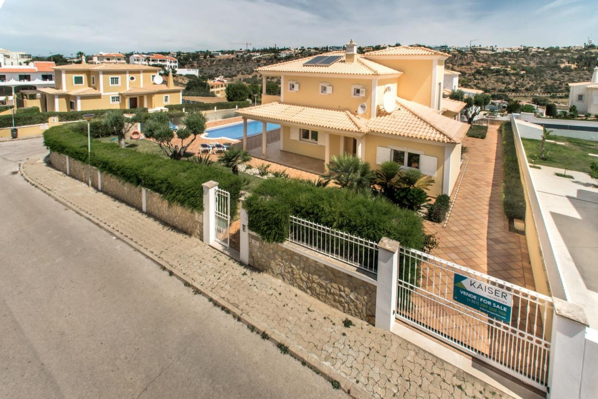 Villa Das Oliveiras Amazing Location Walk To Marina Restaurants Beach Albufeira Luaran gambar